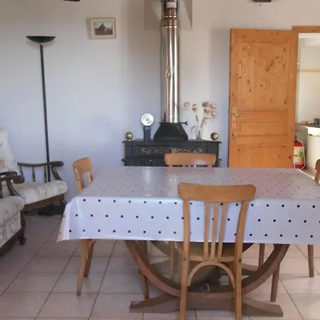 בית נופש Maison Charmante A Puycelsi Avec Piscine Privee Et Jardin